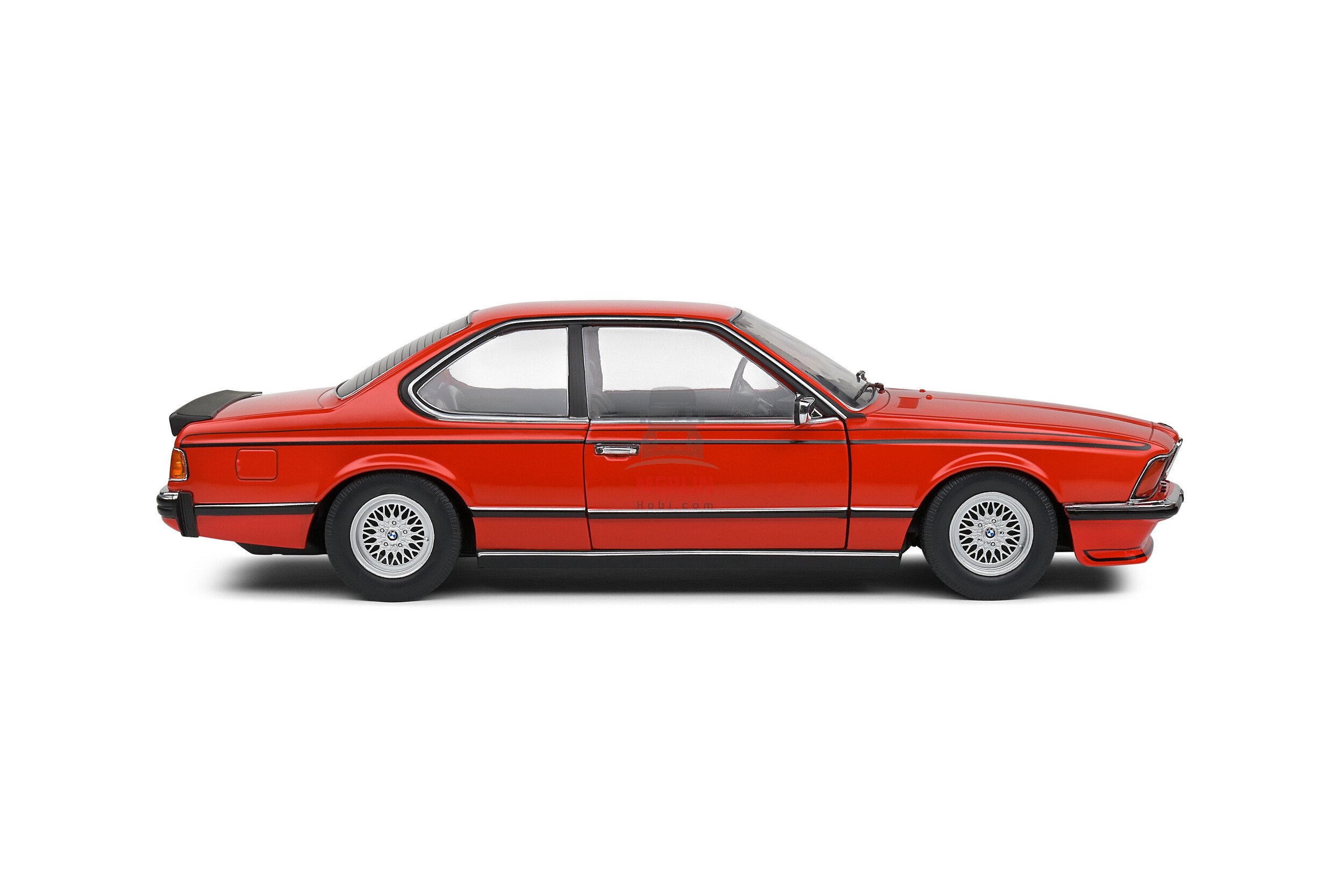 1/18 - BMW 635 CSI (E24) – HENNA RED – 1984  Solido