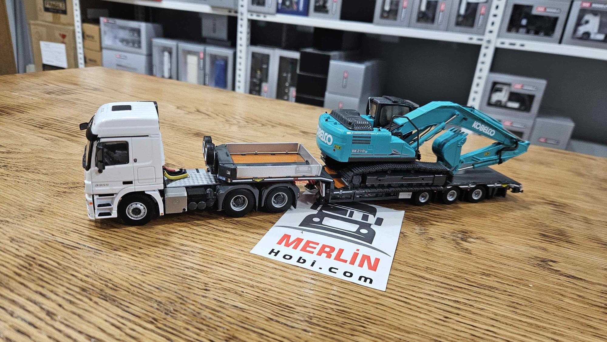 1/50 - MERCEDES-BENZ ACTROS MP3 L 6X4 + Lowbed + Kobelco SK210 Eskavatör