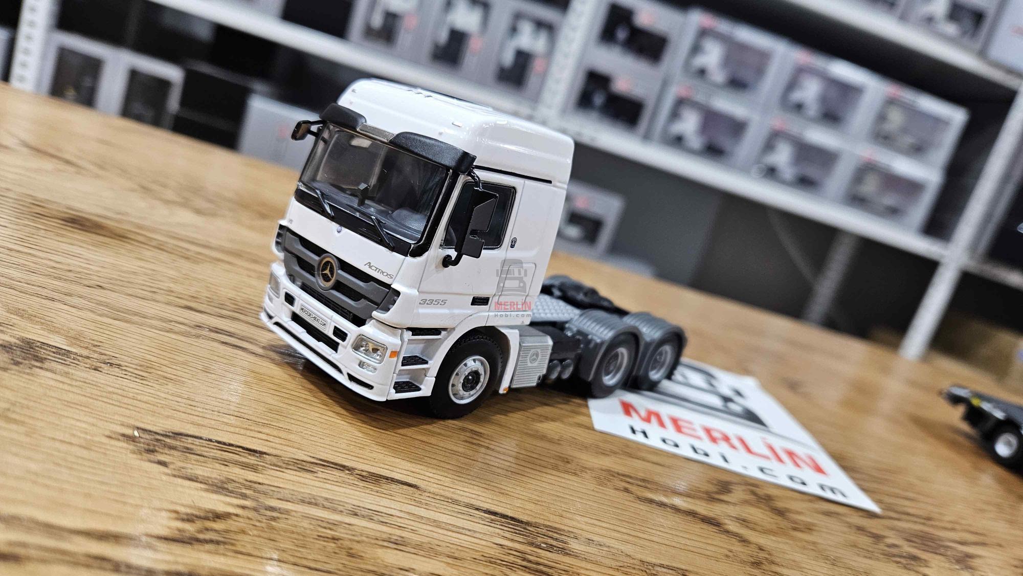 1/50 - MERCEDES-BENZ ACTROS MP3 L 6X4 Tır Çekici