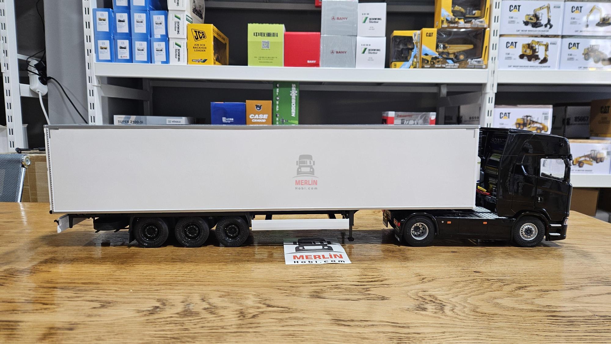 1/24 Scania 580S HIGHLINE + Frigo Soğutuculu Treyler – Solido