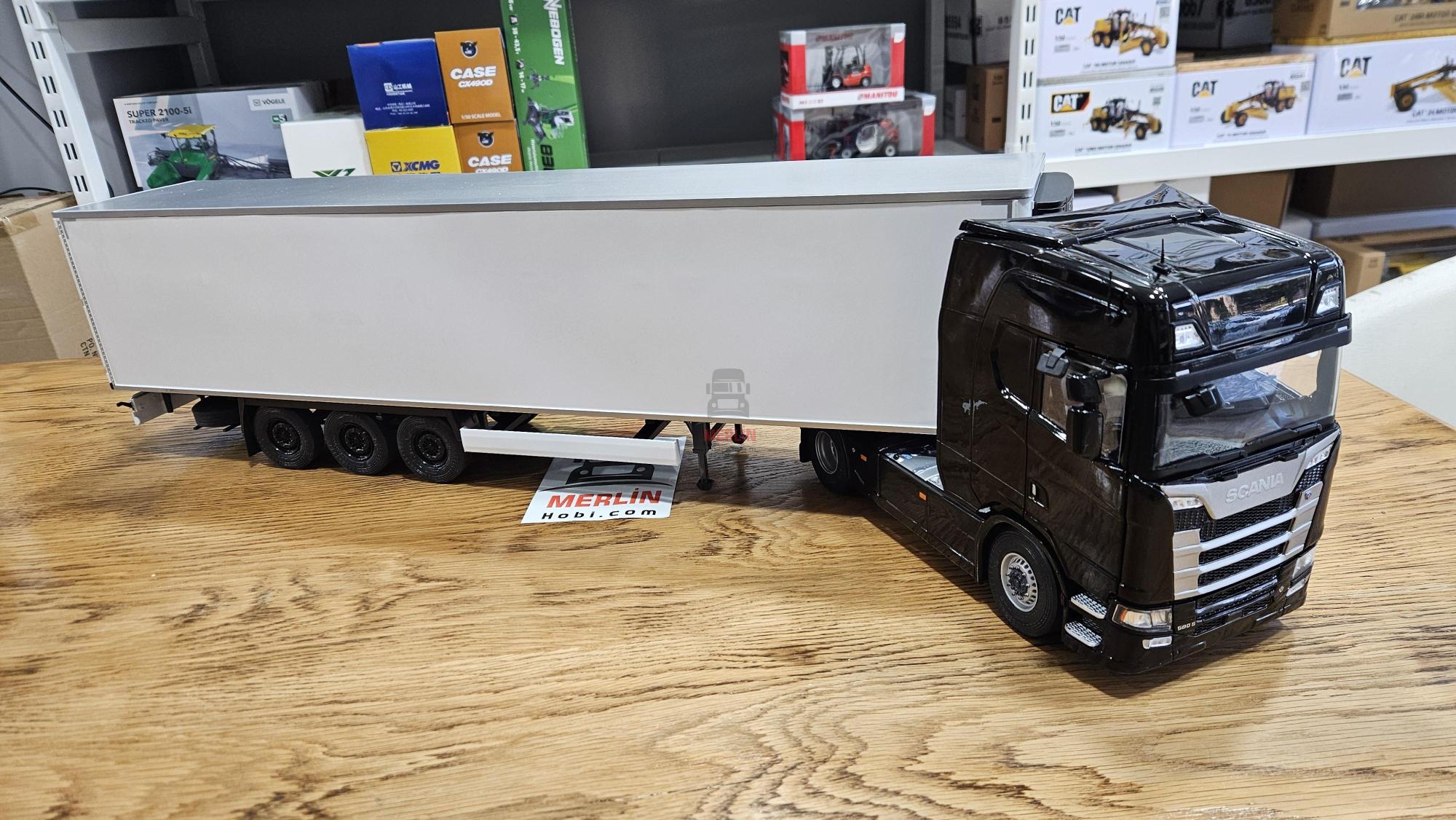 1/24 Scania 580S HIGHLINE + Frigo Soğutuculu Treyler – Solido