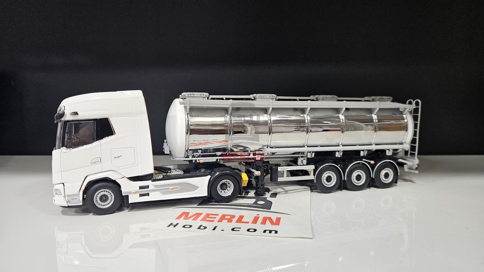 1/50 Daf XG+ 4X2 + Chrome Tanker Trailer -Hobur