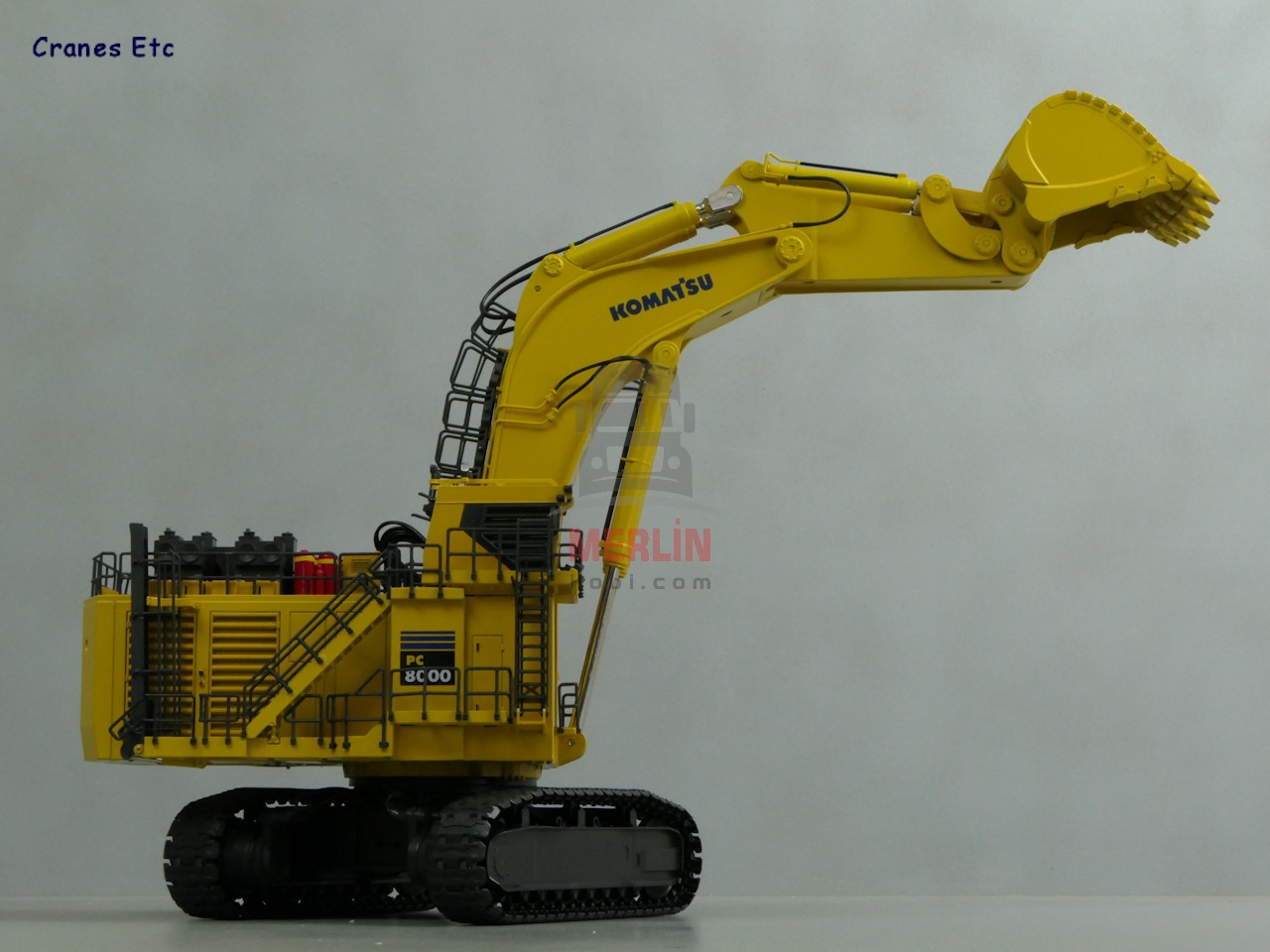 1/50 KOMATSU PC8000-6 Beko Diesel Versiyon - Dev Maden Eskavatörü