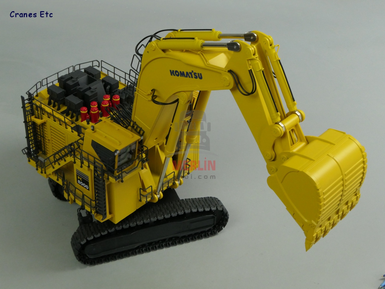 1/50 KOMATSU PC8000-6 Beko Diesel Versiyon - Dev Maden Eskavatörü