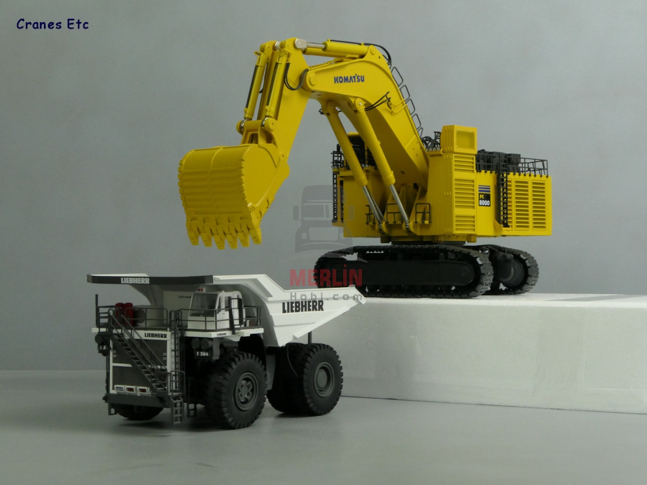 1/50 KOMATSU PC8000-6 Beko Diesel Versiyon - Dev Maden Eskavatörü