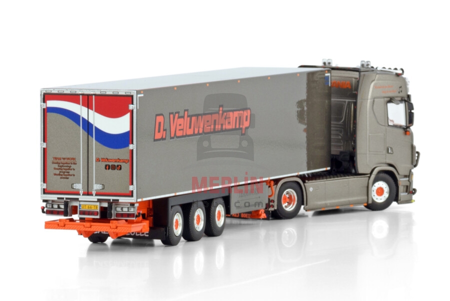 1/50 D. Veluwenkamp Int. Transport B.V.; SCANIA S HIGHLINE CS20H 4X2 REEFER TRAILER - 3 AXLE