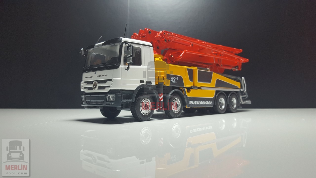 1/50 Mercedes Actros 8x4 Putzmeister 42M  Beton Pompası