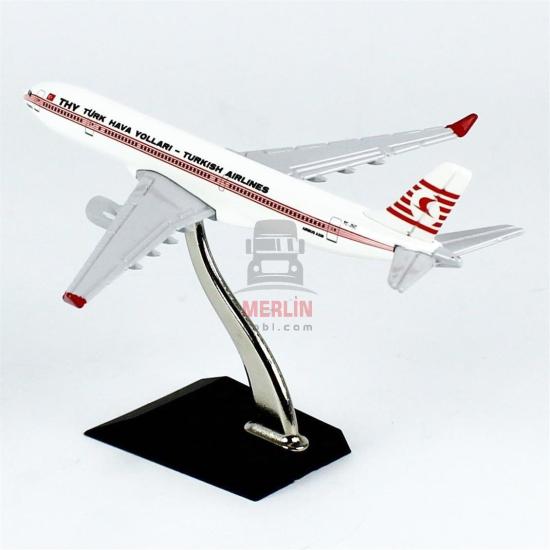 1/400 ÖLÇEK, THY PİYAMA LOGOLU LAİRBUS A330-300 YOLCU UÇAĞI, SERGİLEMEYE HAZIR AHŞAP STANDLI METAL MODEL