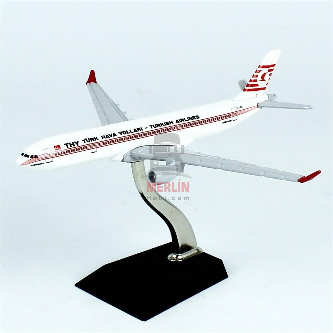 1/400 ÖLÇEK, THY PİYAMA LOGOLU AİRBUS A330-300 YOLCU UÇAĞI, SERGİLEMEYE HAZIR AHŞAP STANDLI METAL MODEL